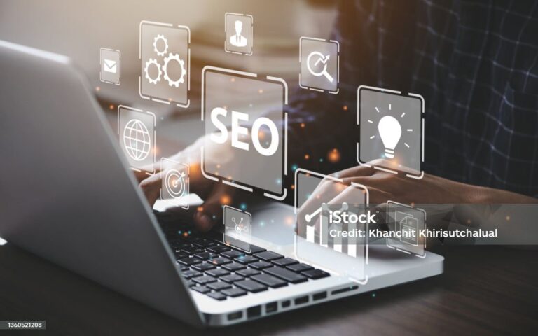 Businessman using a computer for analysis SEO Search Engine Optimization Marketing Ranking Traffic Website Internet Business Technology Concept."n